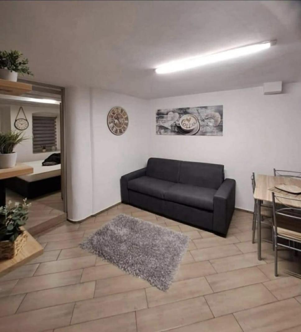 Casa Jasmina Apartment Mezzano Exterior photo